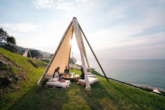 Campings cerca de Bareyo: dónde acampar en la costa de Trasmiera