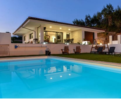 Villa privada vs hotel en Cantabria