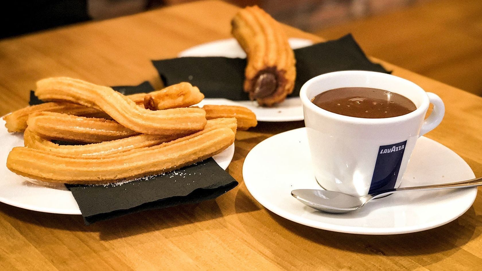 Dónde tomar el mejor chocolate con churros cerca de Bareyo